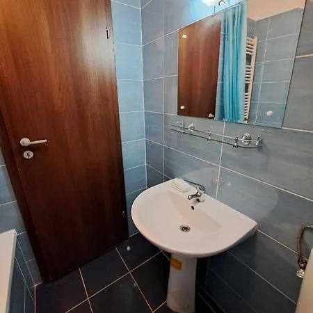 Garsoniera Pentru Untold Lägenhet *